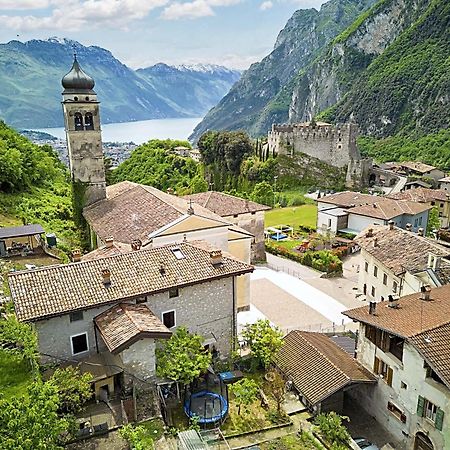 Appartamento Ania Vista Castello Tenno Exteriör bild