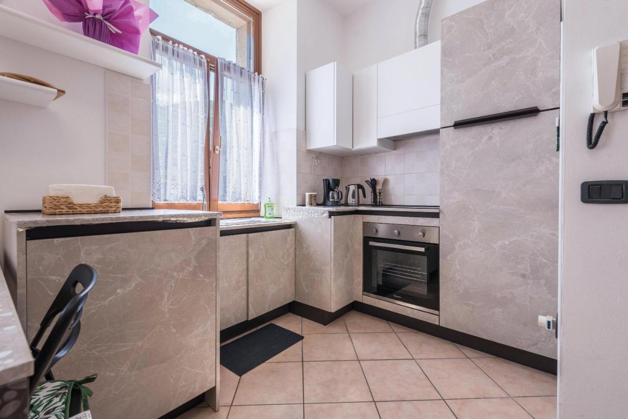 Appartamento Ania Vista Castello Tenno Exteriör bild